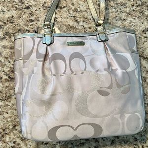 Coach Gallery Optic Signature Shoulder Bag